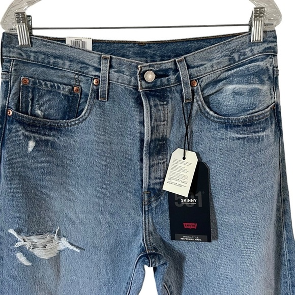 NWT Levi's 501 Men's Blue Distressed Man Jeans size 31x28 - Picture 7 of 7